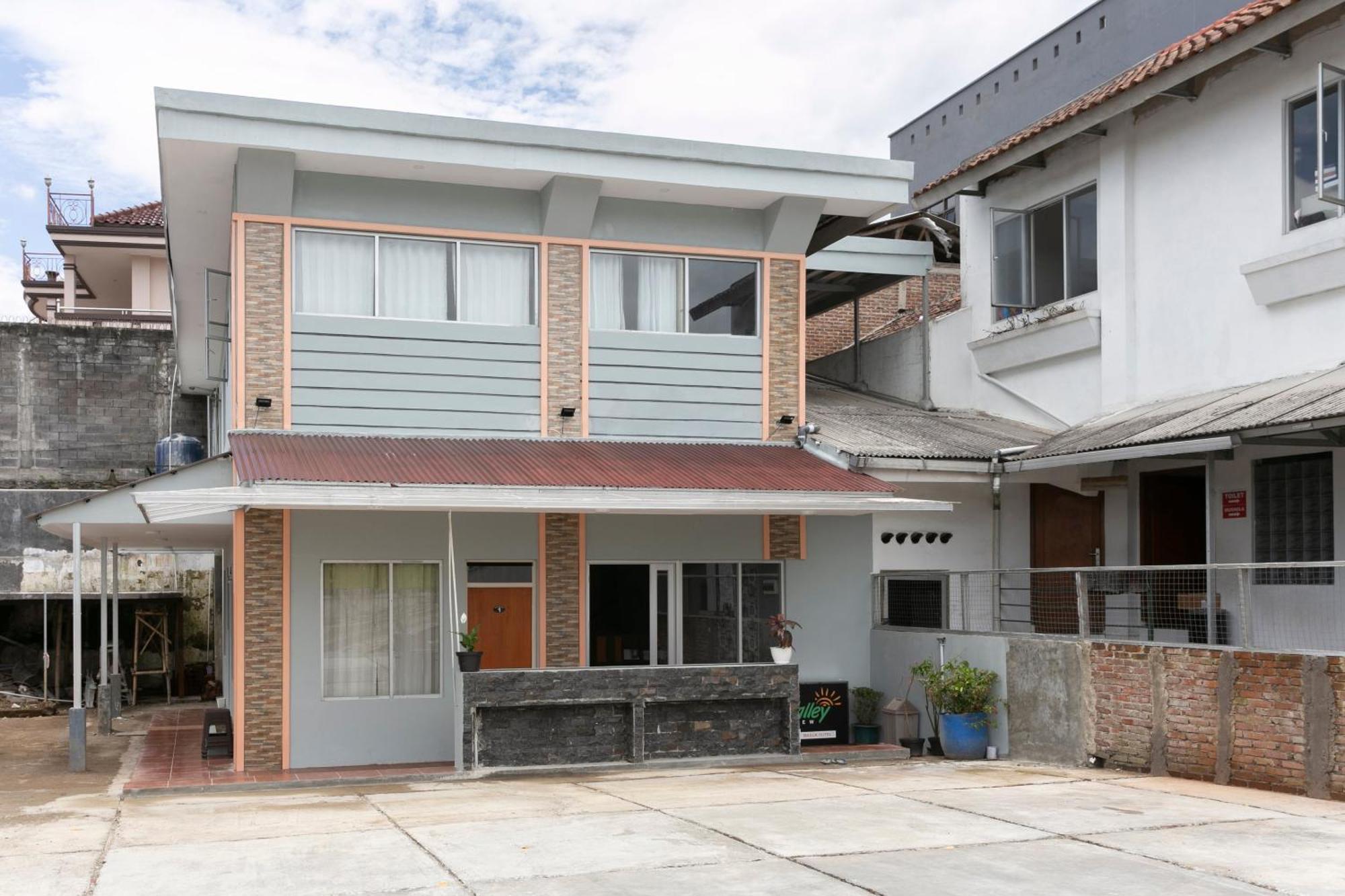 Super Oyo Collection O 3130 D'Valley View Lembang Εξωτερικό φωτογραφία